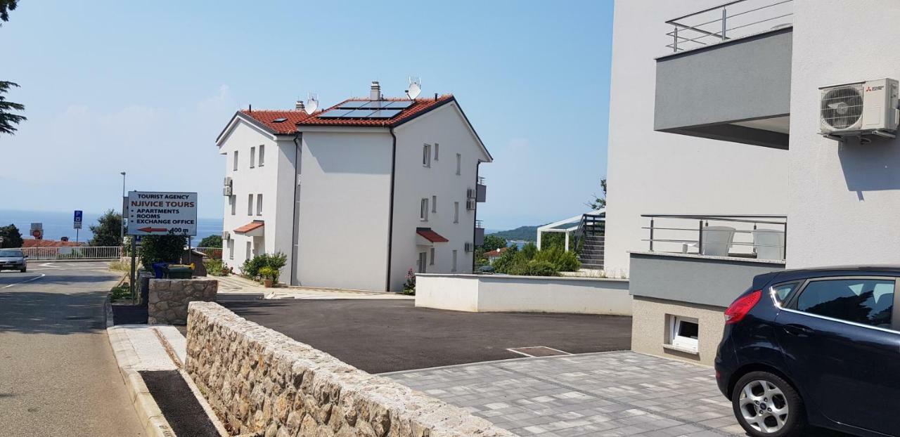 Colic Apartment Njivice Exterior photo